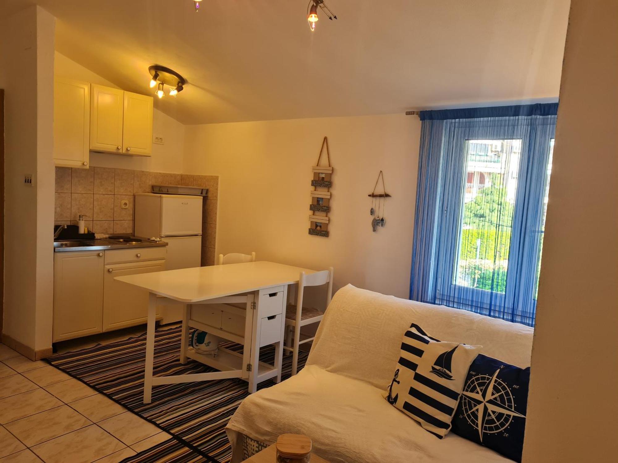 Apartmani Elena Malinska Habitación foto
